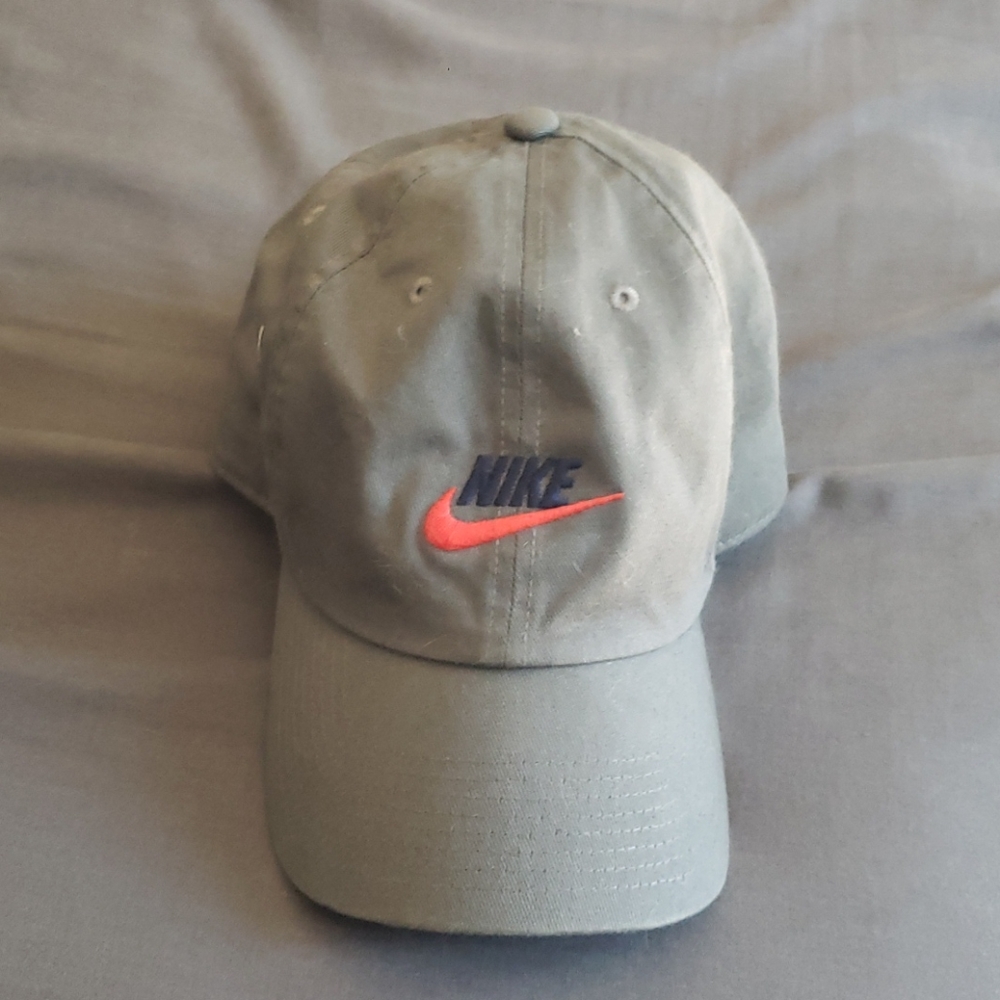 Nike hat